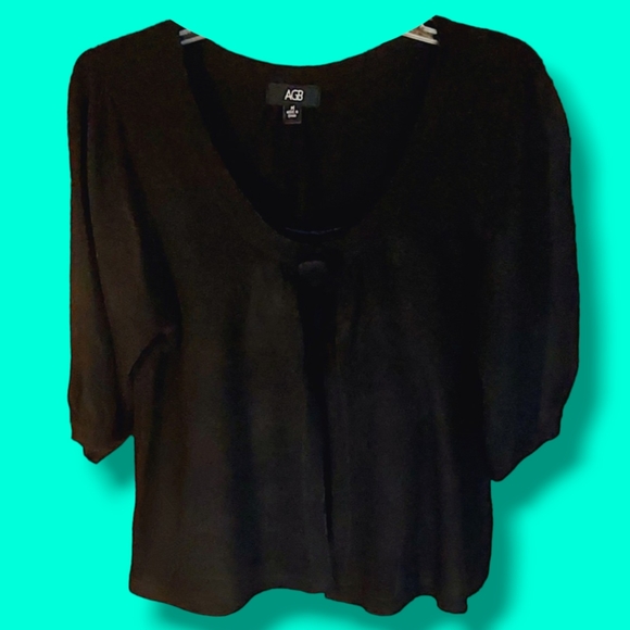 AGB | Women's Black Round-Neck Short Sleeve Cardigan w. Button | Size Medium | - Picture 3 of 5